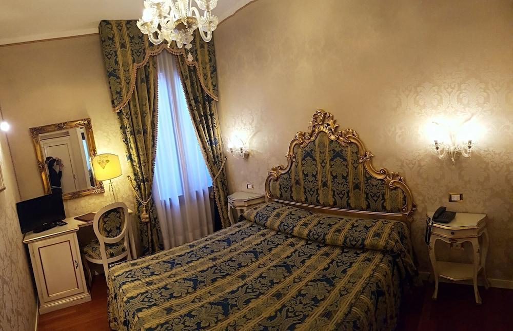 Casa Pisani Canal Veneza Exterior foto