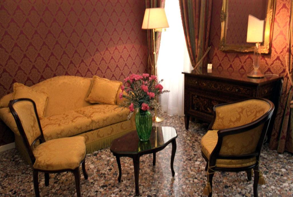 Casa Pisani Canal Veneza Quarto foto