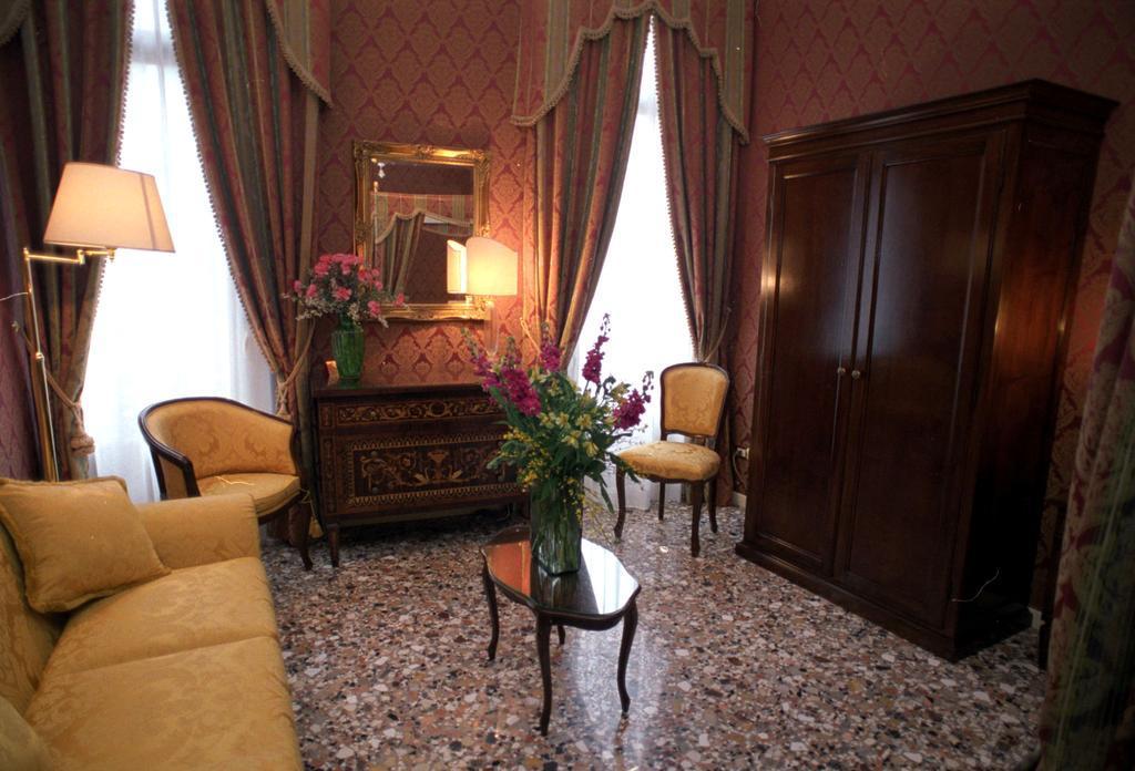 Casa Pisani Canal Veneza Exterior foto