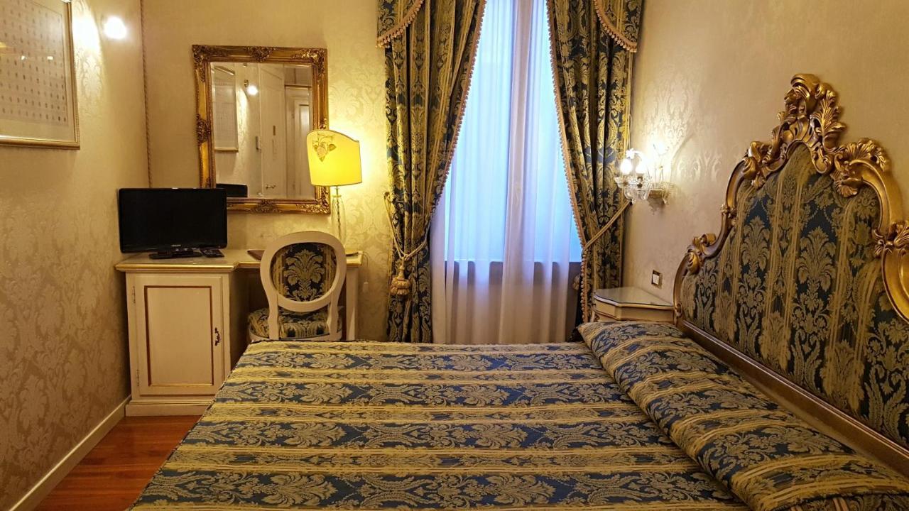 Casa Pisani Canal Veneza Exterior foto